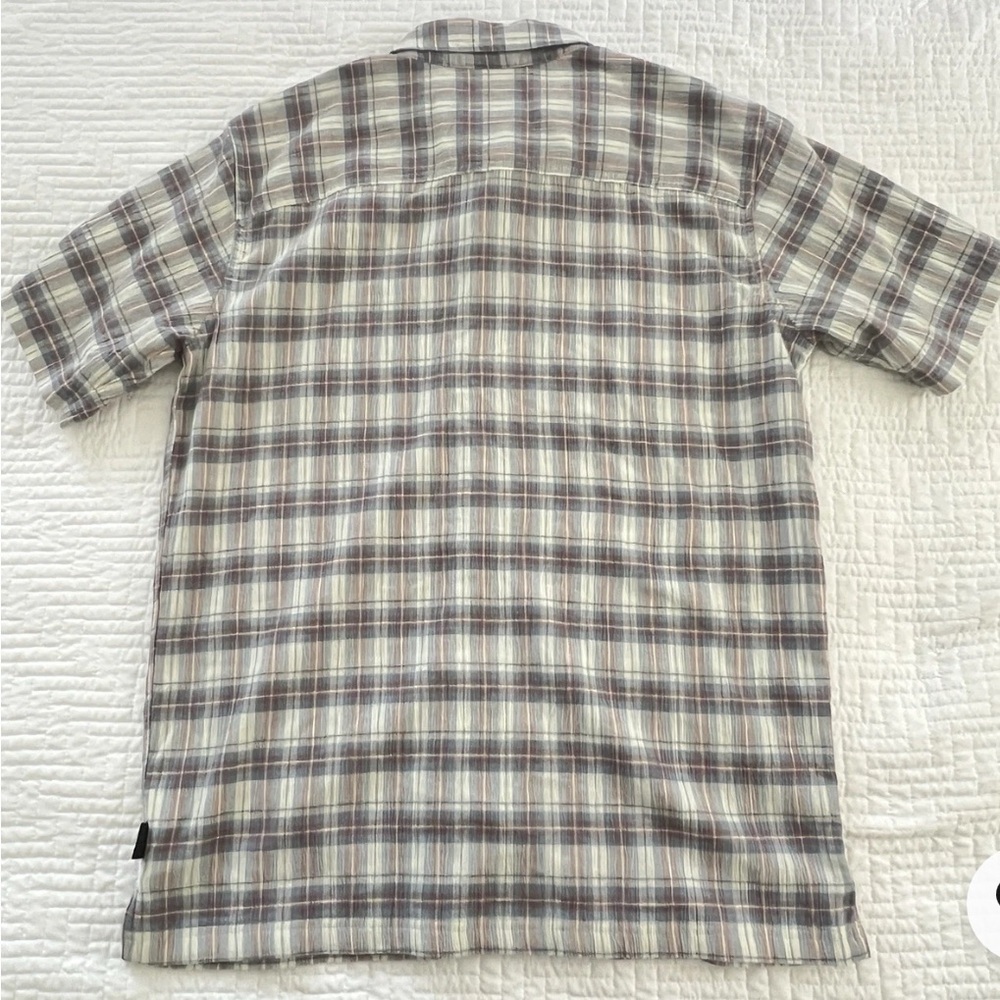 Patagonia Blue and Gray Casual Button Down Shirt
💙COTTON 100% ORGANIC💙 - Picture 2 of 7